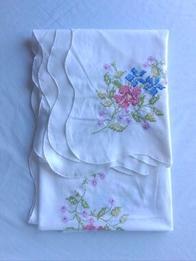 Vintage Tablecloth Floral Embroidered   Cross Stitched Rectangle